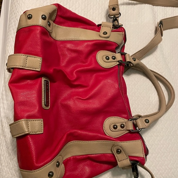 Red and tan Steve Madden purse - Picture 4 of 4